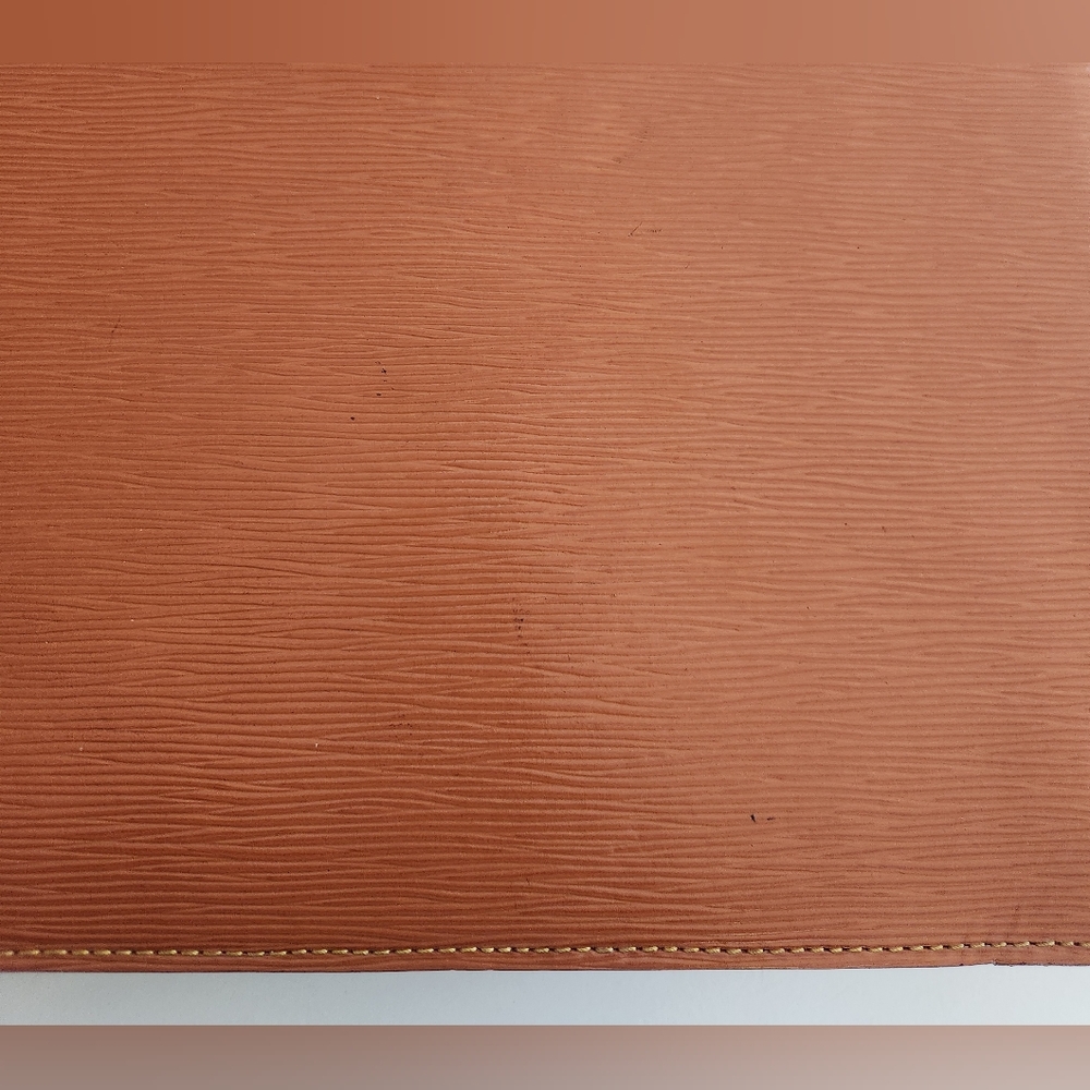 LV Serviette Conseiller Epi Briefcase.Excellent Condition..Minor Callouts! - Picture 6 of 16